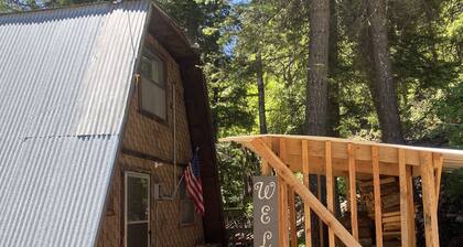 Elk Trail Lookout- Tranquil cabin with WiFi- 2 bedrooms available