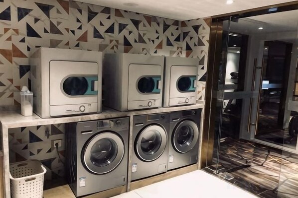 Ảnh chưa phân loại, 1 trong số 41 ảnh, nút