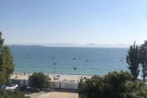 View from property - Seabreeze Inn (Shenzhen)