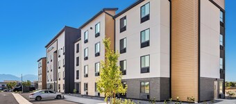 LivAway Suites Seattle-Renton