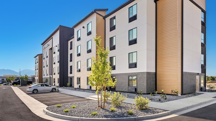 LivAway Suites Seattle-Renton