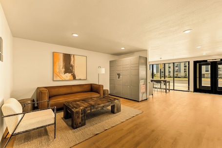 Recepción. LivAway Suites Seattle-Renton