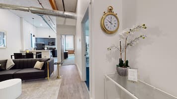 Smart TV, offices