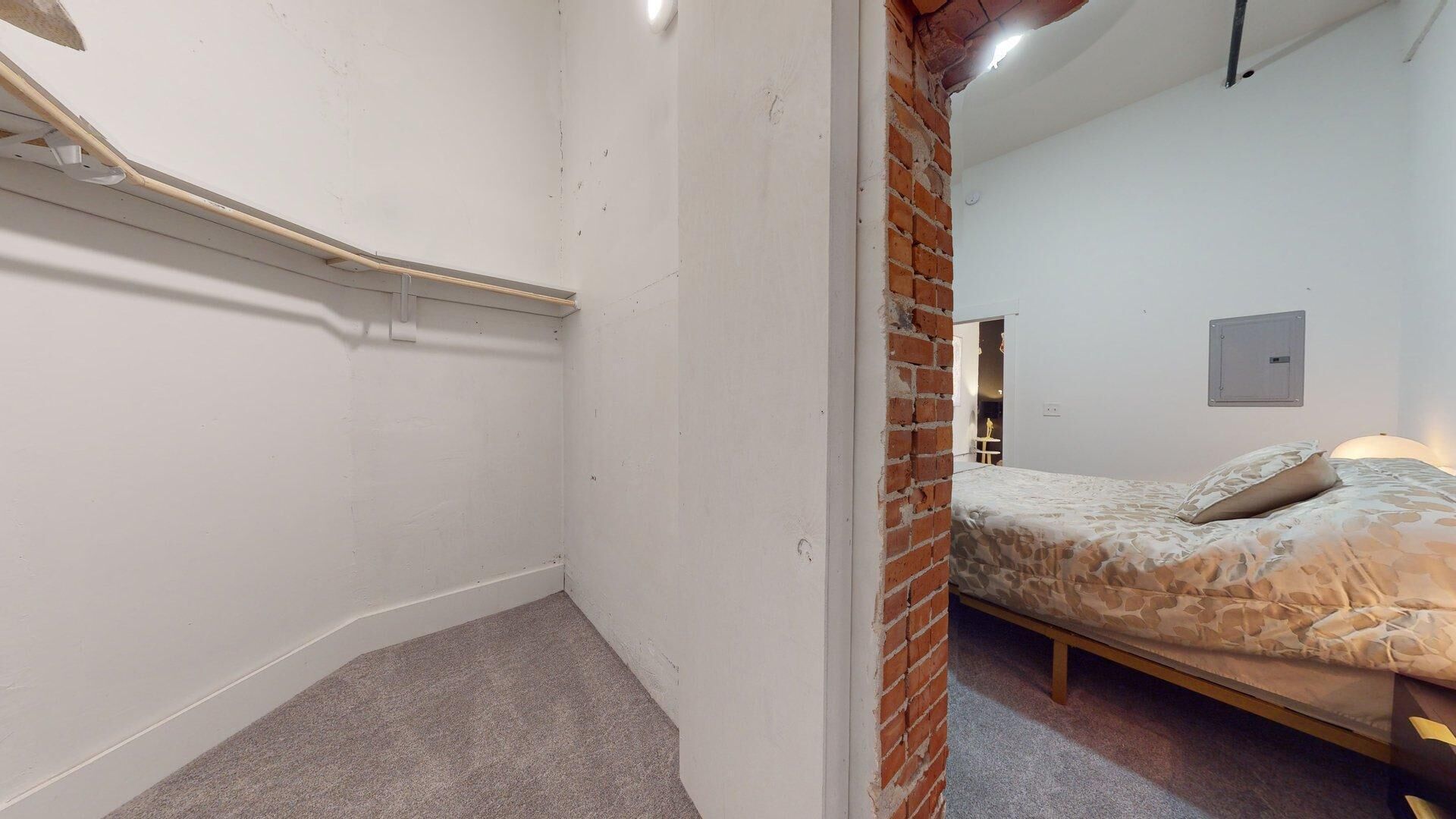2 bedrooms, desk, travel crib, free WiFi