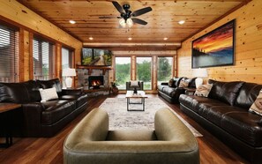 Fernseher, Kamin, Videospiele