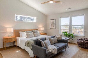 3 chambres, fer et planche à repasser, Wi-Fi gratuit, draps fournis