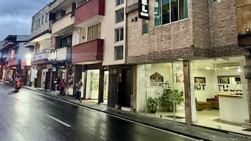 Fachada de la propiedad