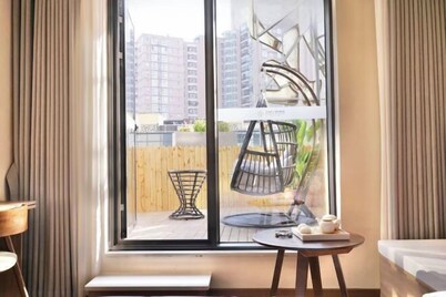 Celebrity Youngsun Xinhua Hotel