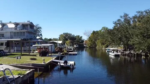 Sunset Shanty in Weeki Wachee Fl with full RV hookup.