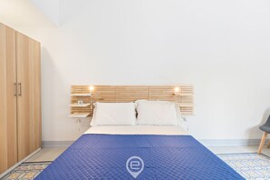 1 chambre, coffre-fort, literie fournie