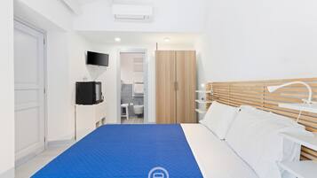 1 bedroom, in-room safe, bed sheets