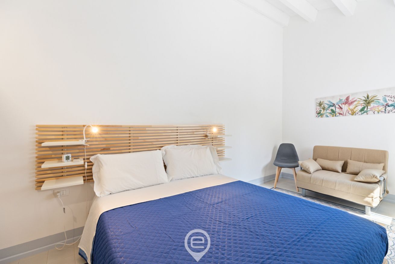 1 soverom, safe på rommet og sengetøy