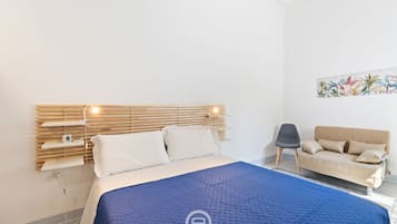 1 soverom, safe på rommet og sengetøy