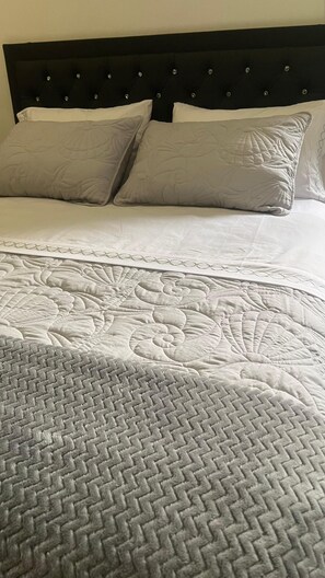 3 habitaciones, wifi gratis y ropa de cama 