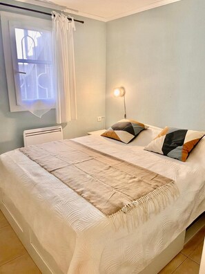 1 bedroom, iron/ironing board, WiFi, bed sheets - Appartement avec jardin - Cavalière (Le Lavandou)