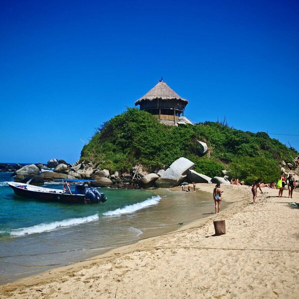 Miscellaneous - City-view apt, 2BR, 3 baths, Wi-Fi, 3 A/C, pool, gym, wifi, Netflix, Disney+. (Santa Marta)