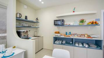 Gratis frukost enligt egen beställning varje dag