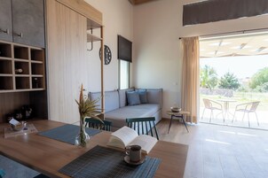 Comfort House, Mobility Accessible, Sea View | Desk, laptop workspace, soundproofing, iron/ironing board