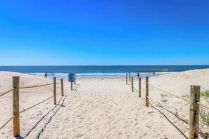 Beach nearby - Family Friendly Beach Paradise in Ocean Lakes! (Myrtle Beach)