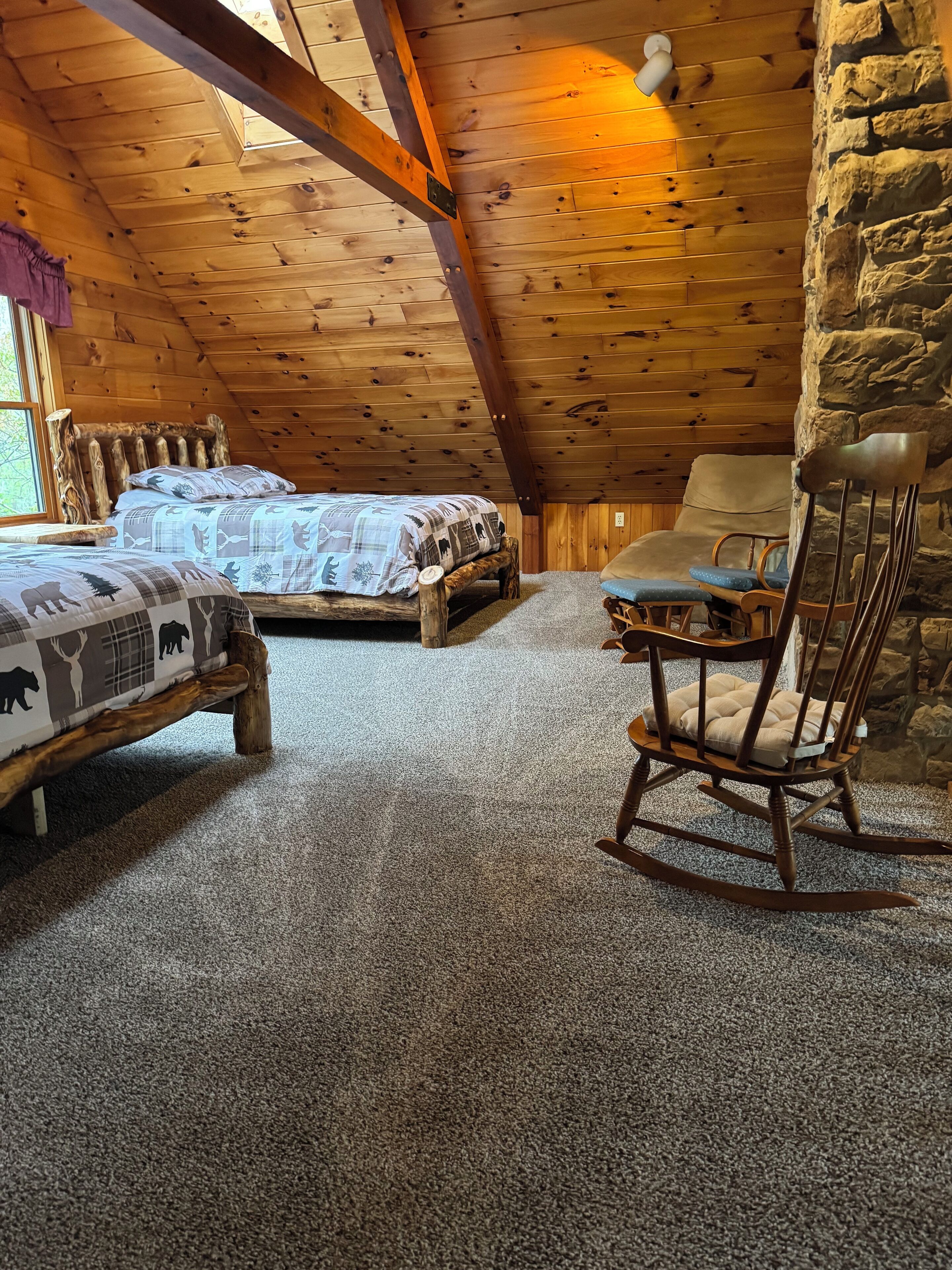 9 間睡房、熨斗/熨衫板、上網、床單