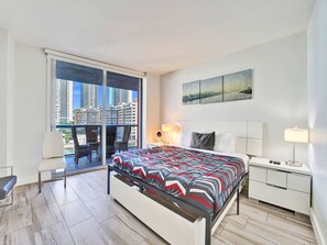 3 bedrooms, iron/ironing board, travel crib, free WiFi