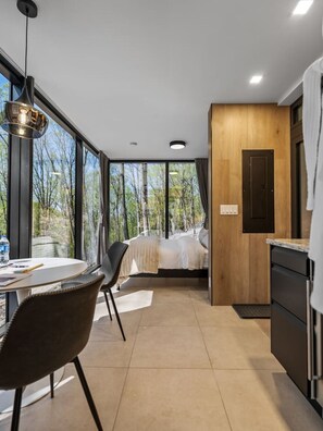 1 habitación, escritorio, wifi gratis y ropa de cama 