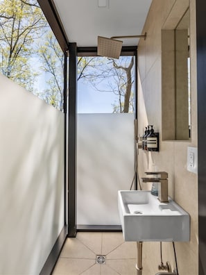 Eco-friendly toiletries, towels