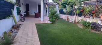 M432 – Marcelli, Two-Bedroom Apartment with Garden