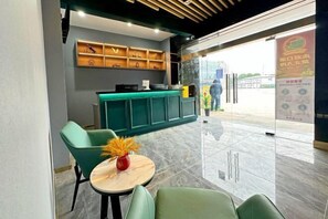 Lobby - Hotel Apartment (Shanghai National Convention and Exhibition Center Jiangqiao Old Street Branch) (Shanghai)