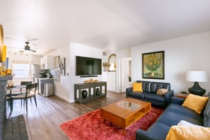 Fernseher, Stereoanlage