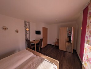 2 Schlafzimmer, WLAN, Bettwäsche