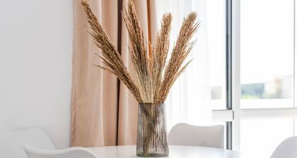 Apartment with AC and Balcony | Golem by PikHost