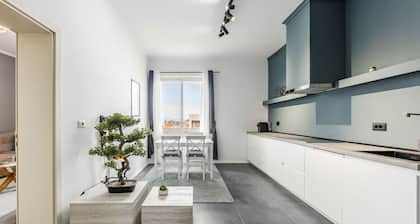 Modern 1BR with Scenic Views & Earthy Vibes