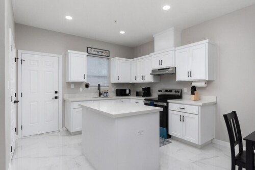 Hummingbird Haven 11 with 2Bed 2.5Bath and Patio