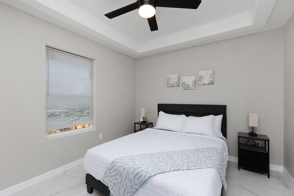 2 bedrooms, desk, iron/ironing board, free WiFi