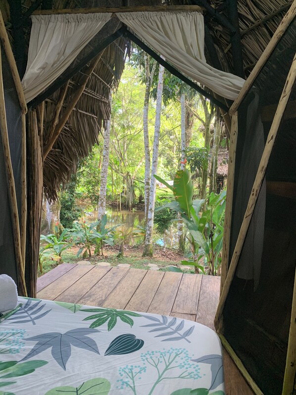 Cabane Tradition, balcon, vue jardin