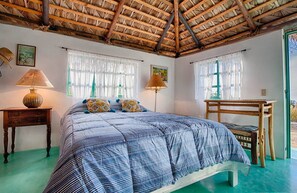 1 chambre, fer et planche à repasser, Wi-Fi, literie fournie