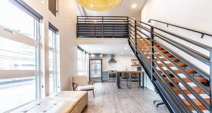 Top of the Hill Nested Condotel-Loft