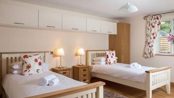 2 dormitorios, tabla de planchar con plancha, wifi gratis