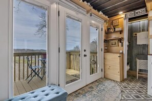 Interior - Southern Cross at Hisaw Gap (Walhalla)