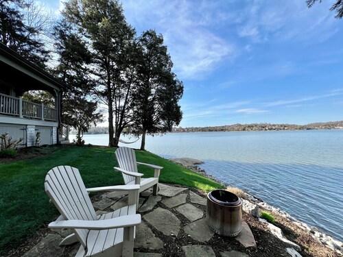 Luxurious Cottage on a Private Island on the Tennessee River
