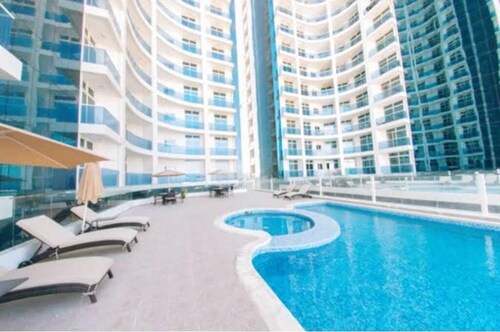 oasis tower family apartment 2904