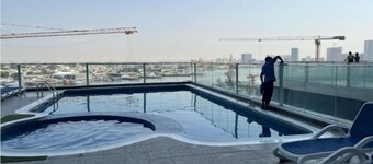 oasis tower family apartment 2904