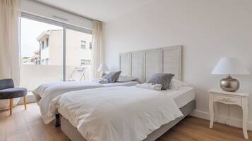 2 chambres, fer et planche à repasser, Wi-Fi, draps fournis