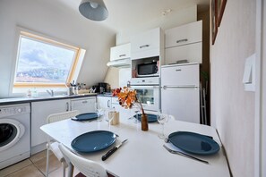 Frigorifero, microonde, forno, lavastoviglie