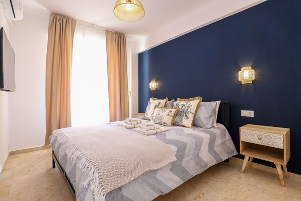 3 bedrooms, iron/ironing board, free WiFi, bed sheets