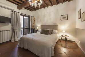 1 habitación, wifi y ropa de cama