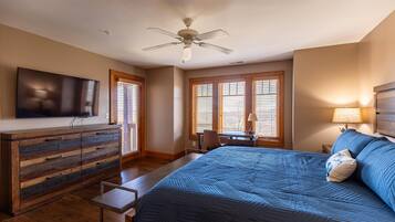 3 bedrooms, desk, iron/ironing board, free WiFi