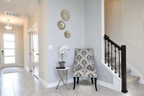 Interior - Modern Oasis Near Shopping n Golf Course w Pool (Kissimmee)