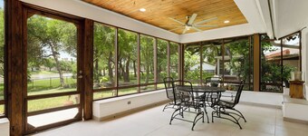 The Sunroom Villa on the Lake